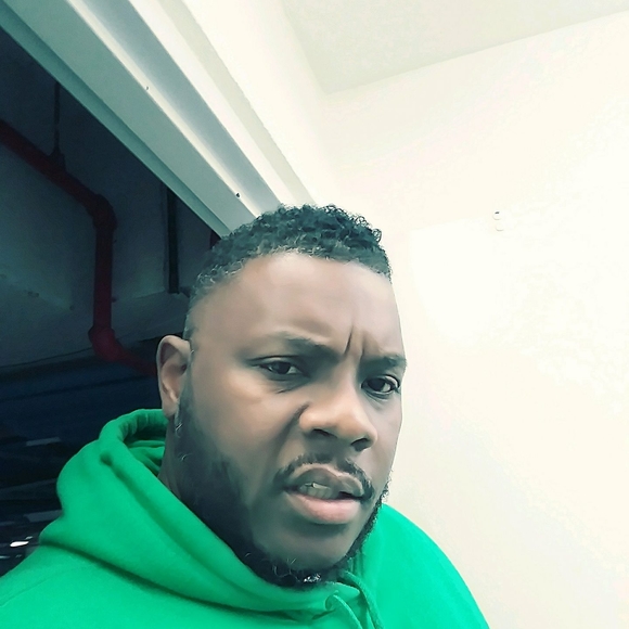 Meet your Posher, David - Picture 1 of 1